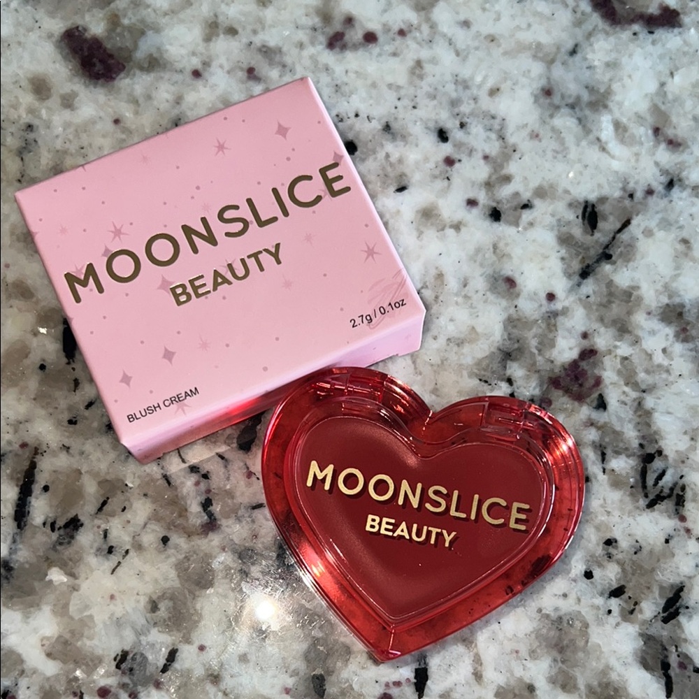 MOONSLICE cream blush Cutie Pie